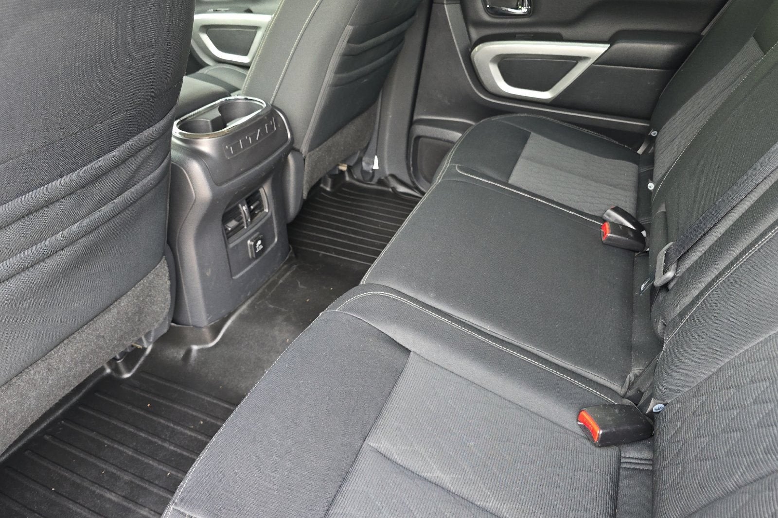 2018 Nissan Titan XD SV