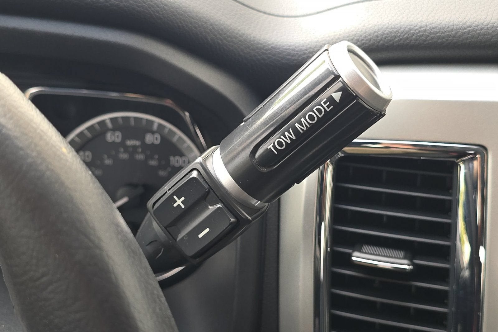 2018 Nissan Titan XD SV