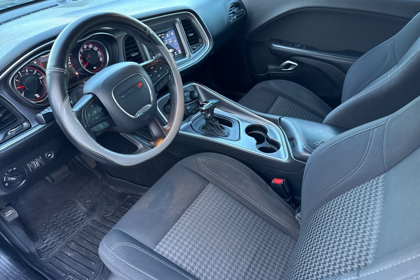 2019 Dodge Challenger SXT