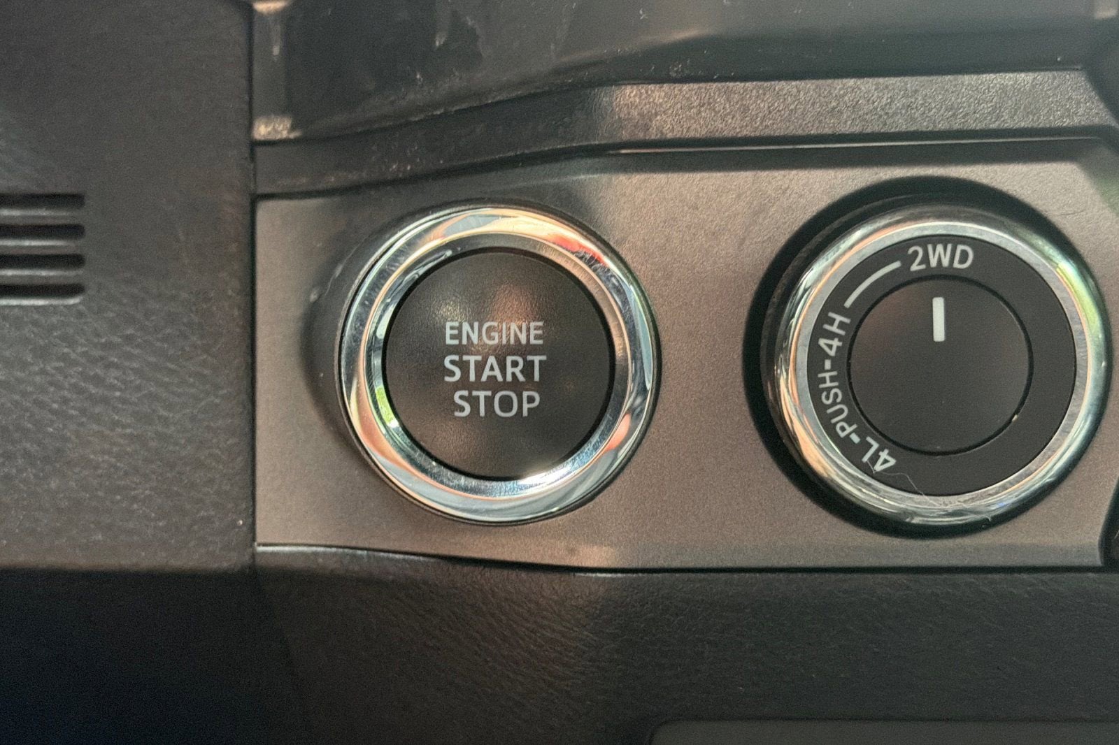 2020 Toyota Tacoma 4WD SR5