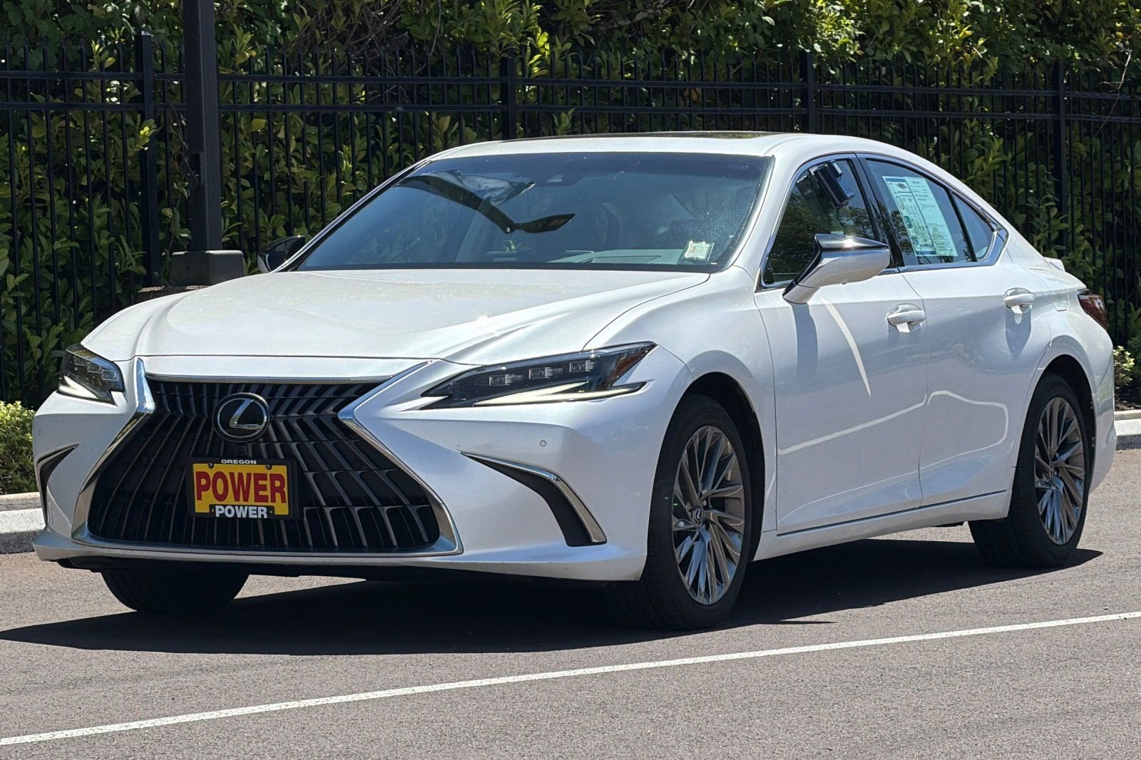 2024 Lexus ES ES 300h Luxury