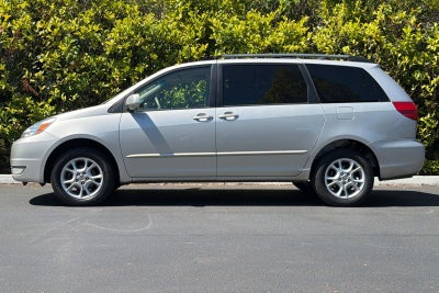 2004 Toyota Sienna XLE