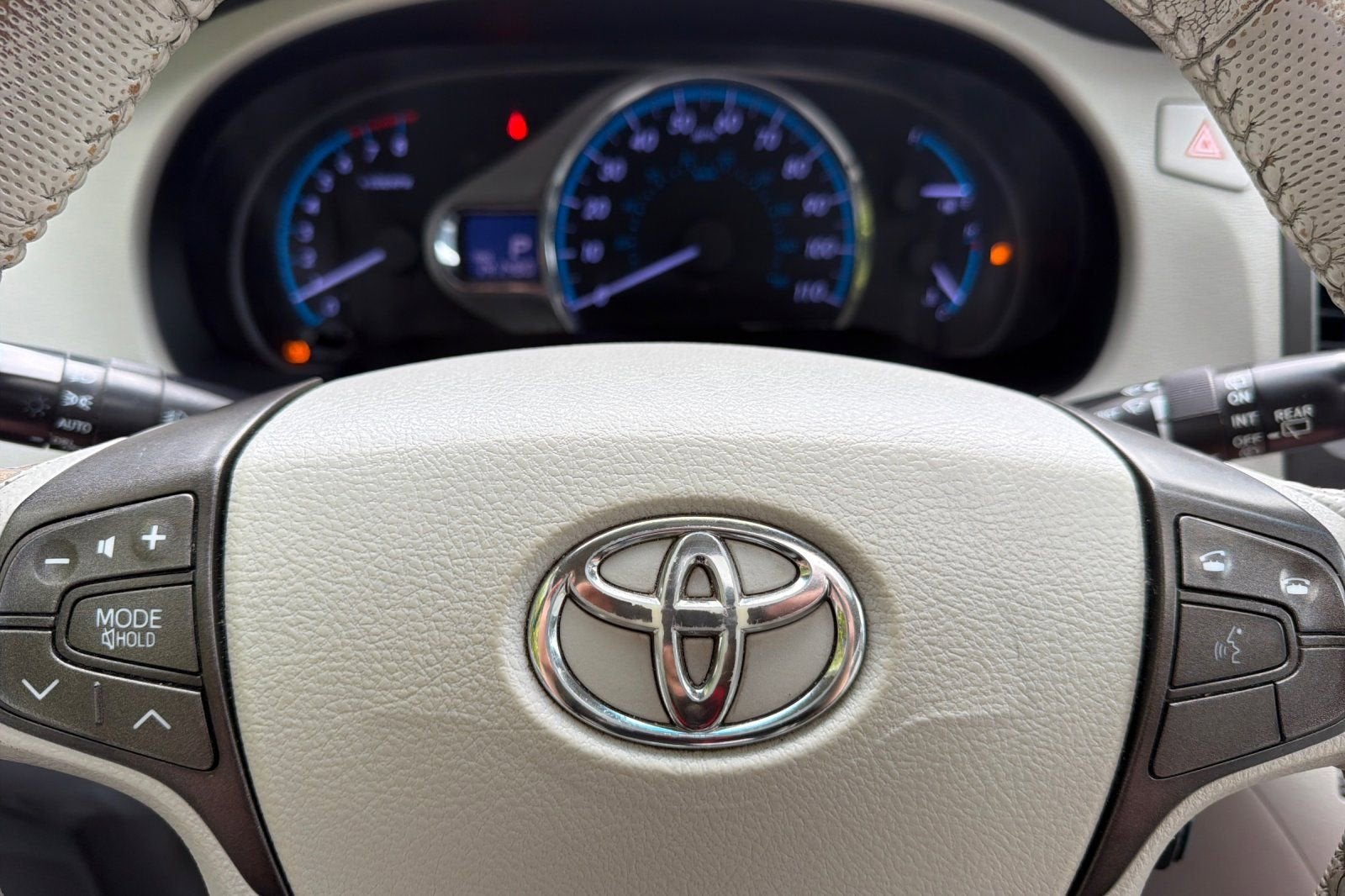 2013 Toyota Sienna XLE