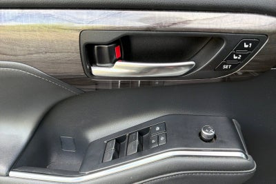 2021 Toyota Highlander Hybrid Platinum