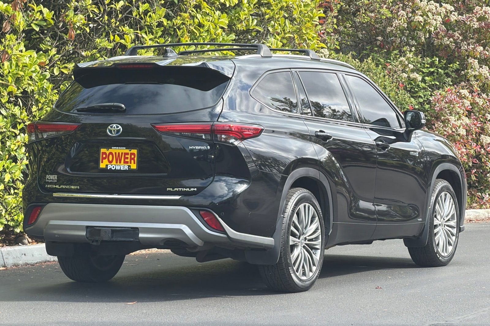 2021 Toyota Highlander Hybrid Platinum
