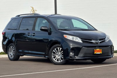 2019 Toyota Sienna XLE Auto Access Seat