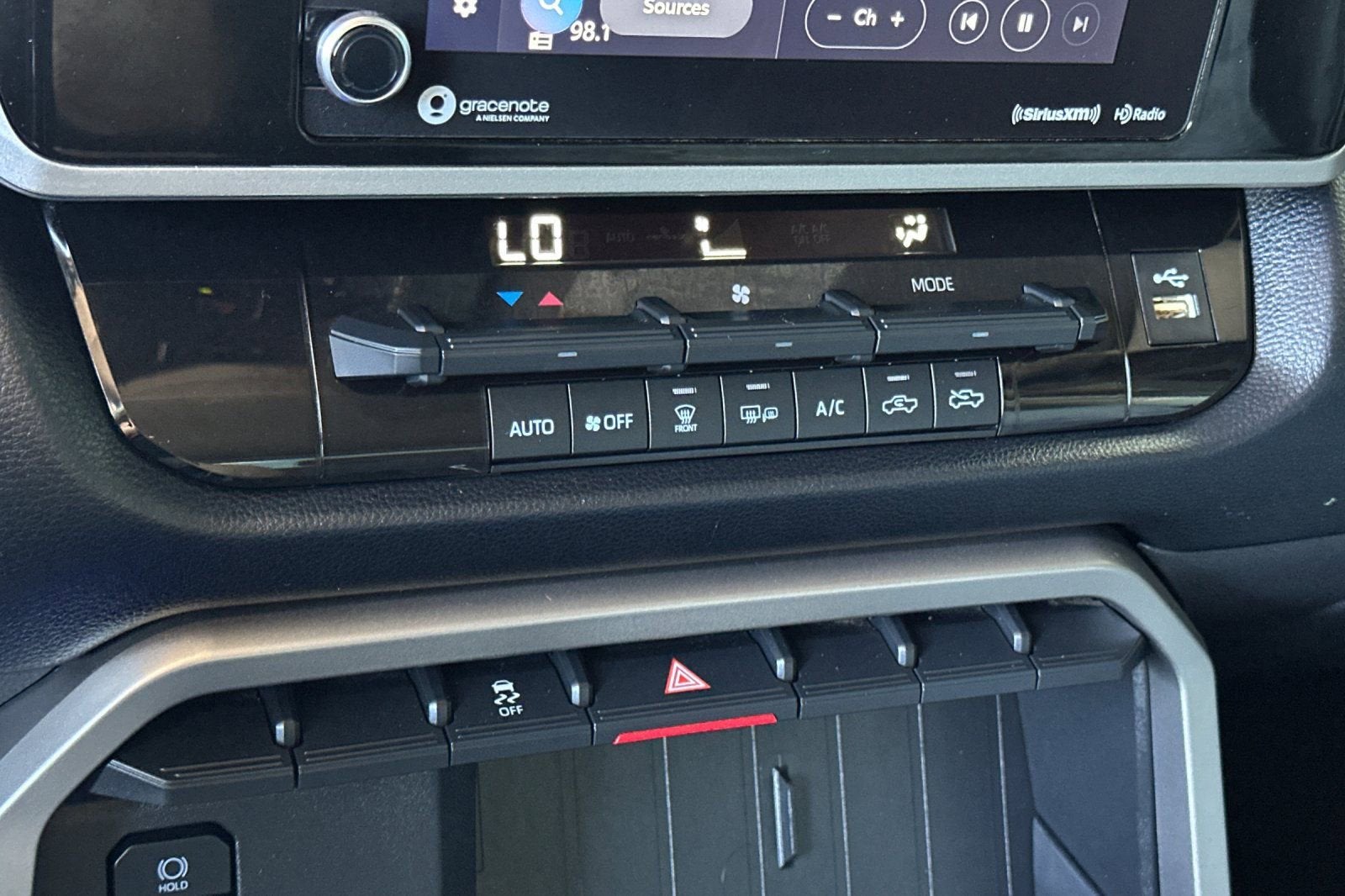 2024 Toyota Tundra 4WD SR5