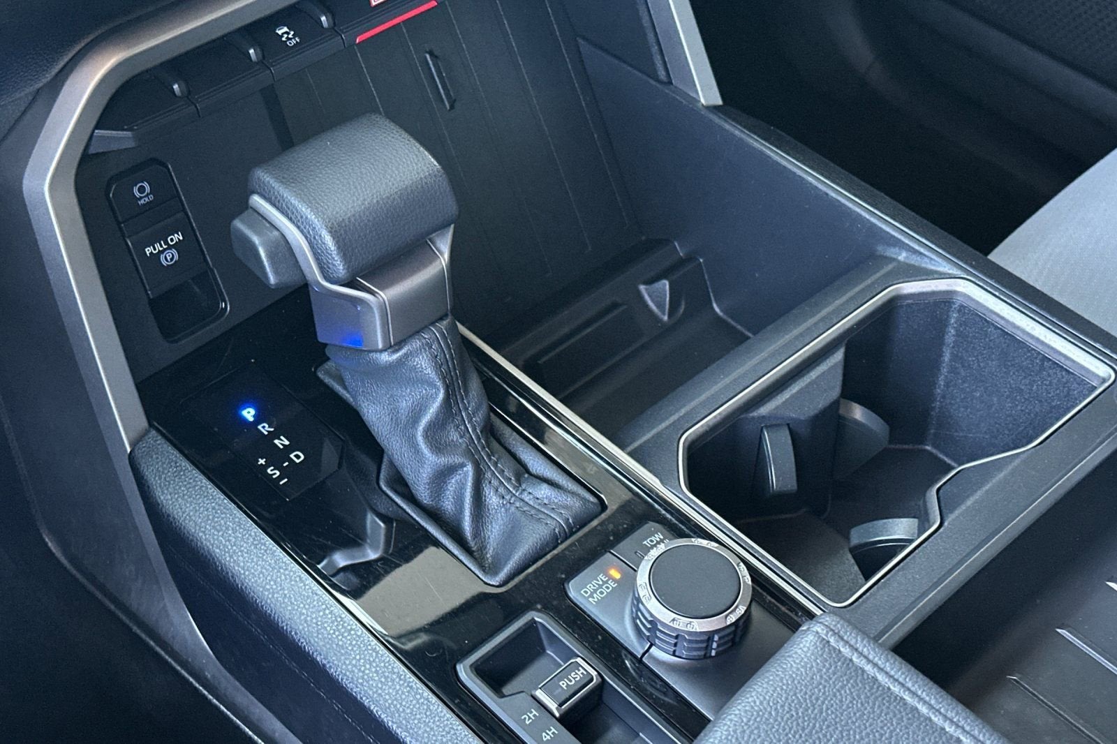 2024 Toyota Tundra 4WD SR5