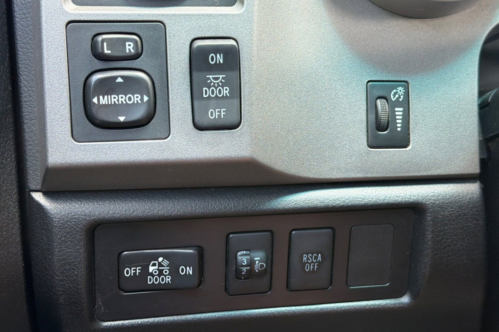 2011 Toyota Tundra 4WD Truck DBL 4WD V8 4.6