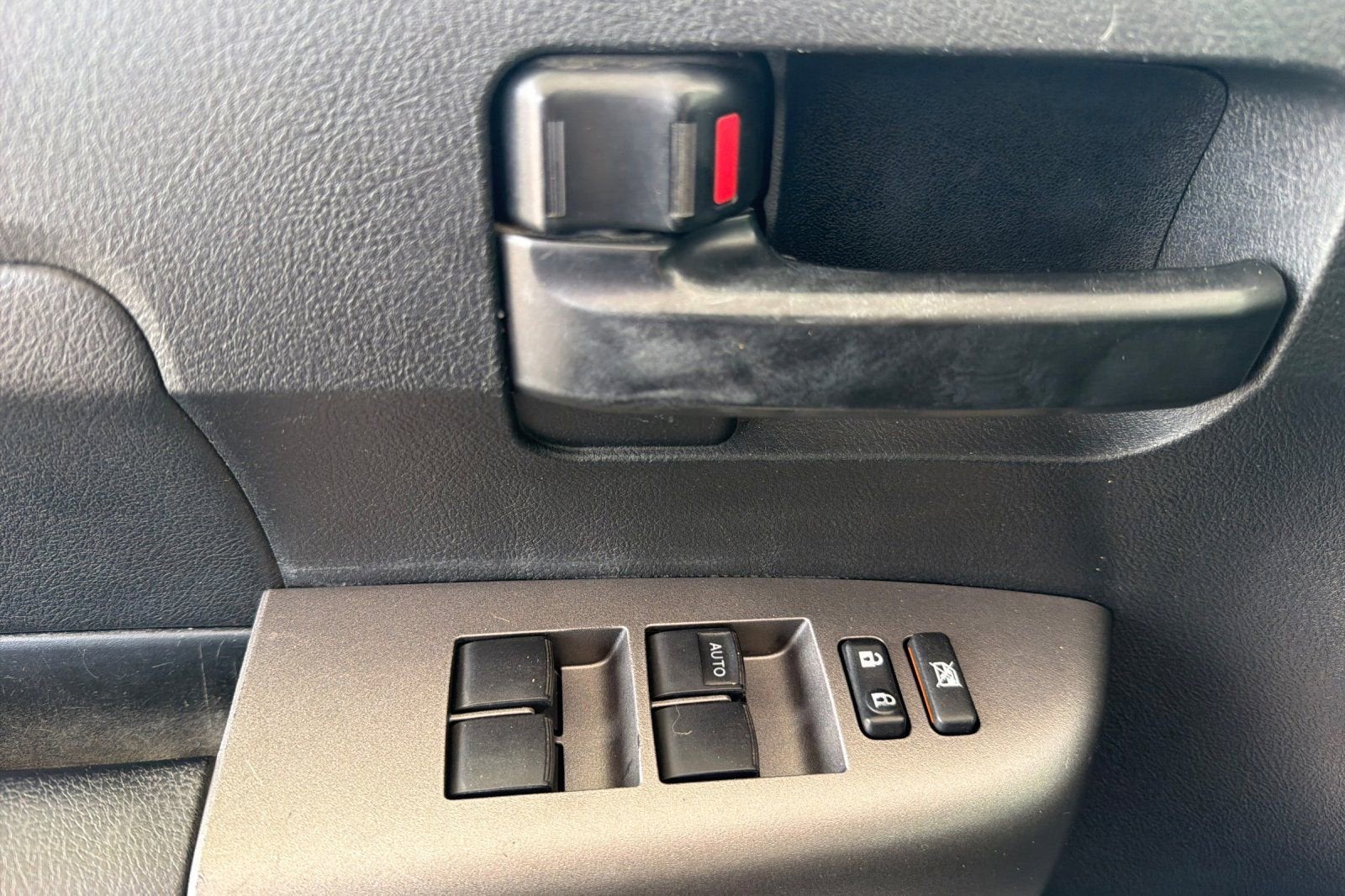 2011 Toyota Tundra 4WD Truck DBL 4WD V8 4.6