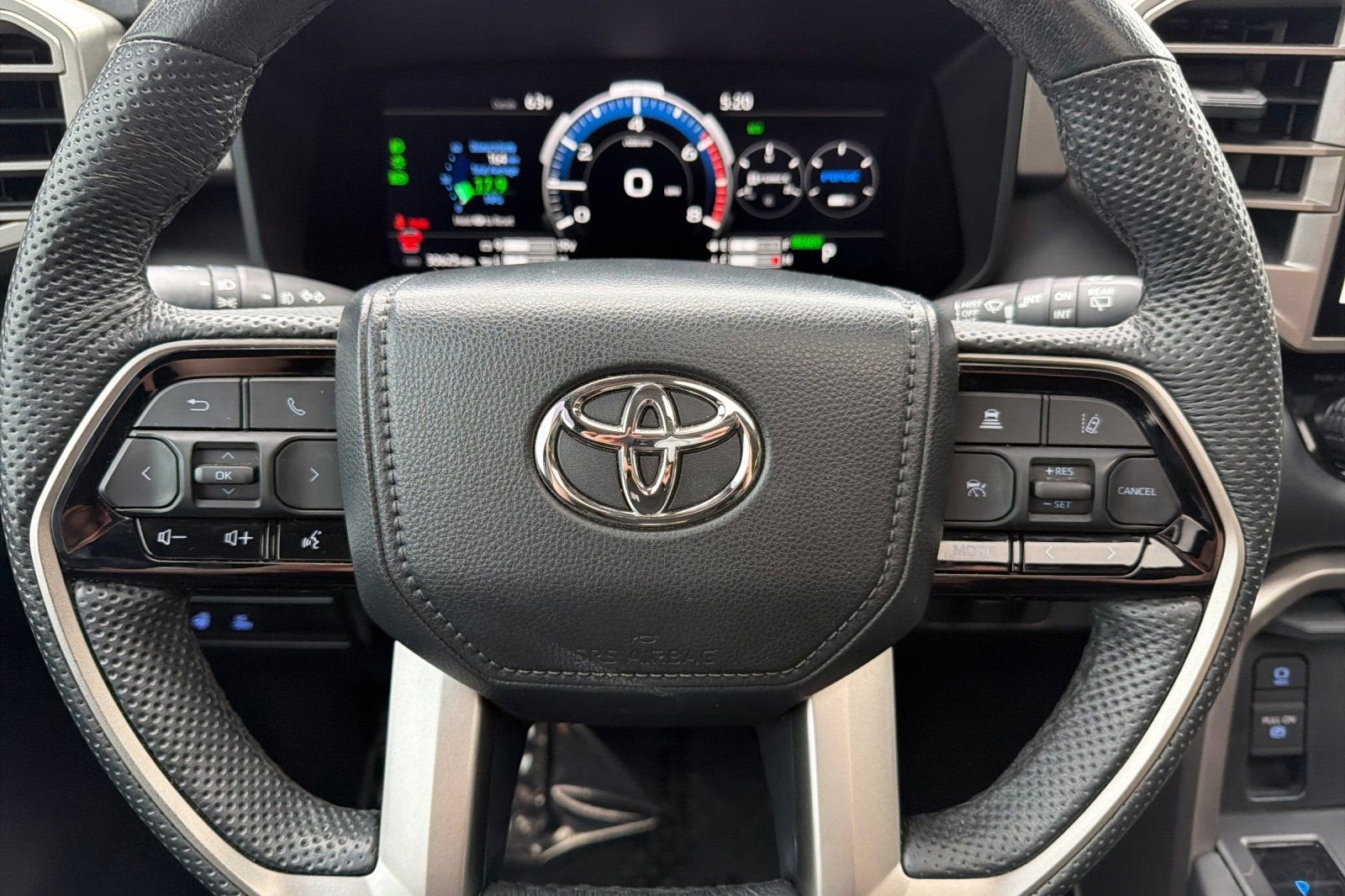 2024 Toyota Sequoia SR5
