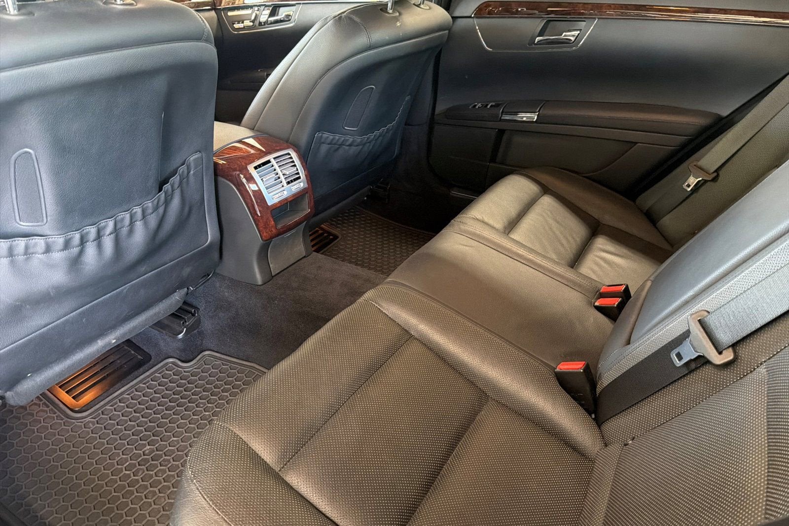 2010 Mercedes-Benz S-Class S 550