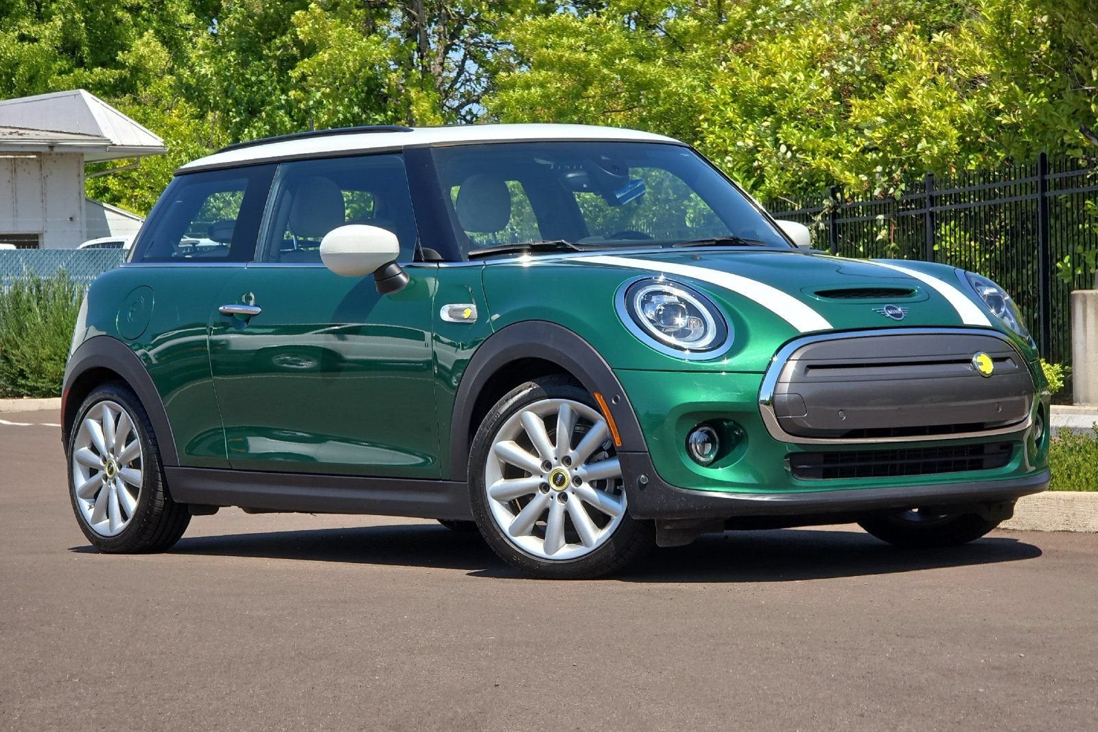 Used 2021 MINI Hardtop 2 Door SE with VIN WMWXP3C03M2N72534 for sale in Corvallis, OR