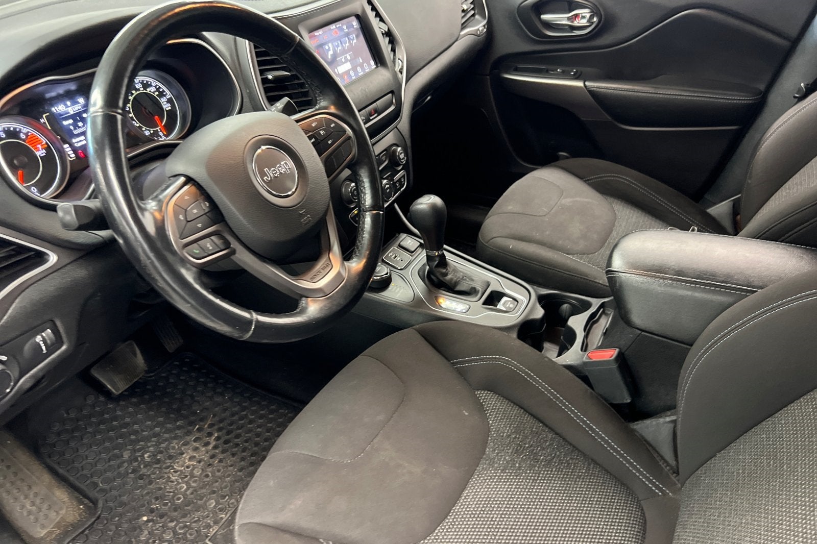 2020 Jeep Cherokee Latitude