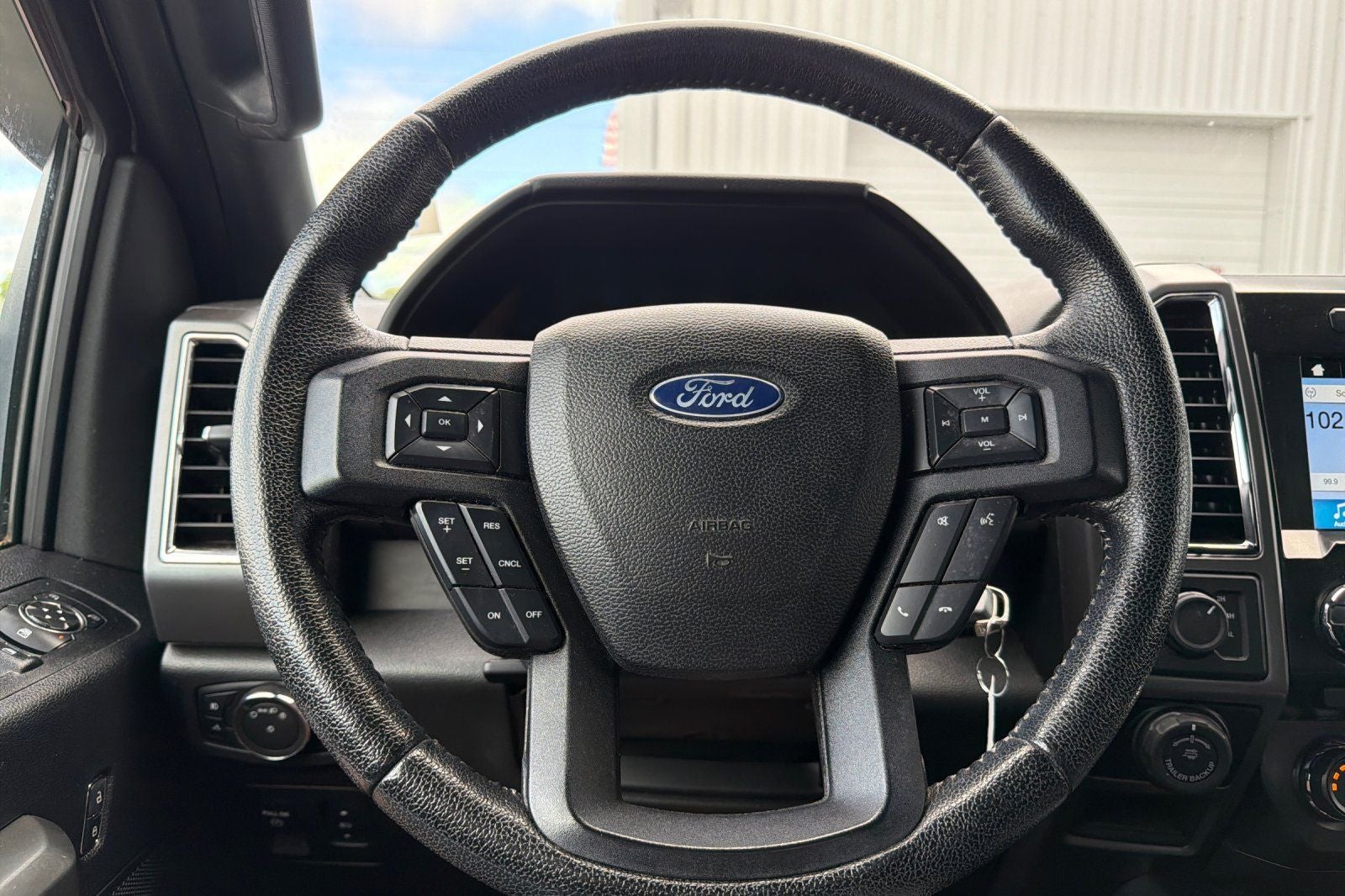 2016 Ford F-150 Base