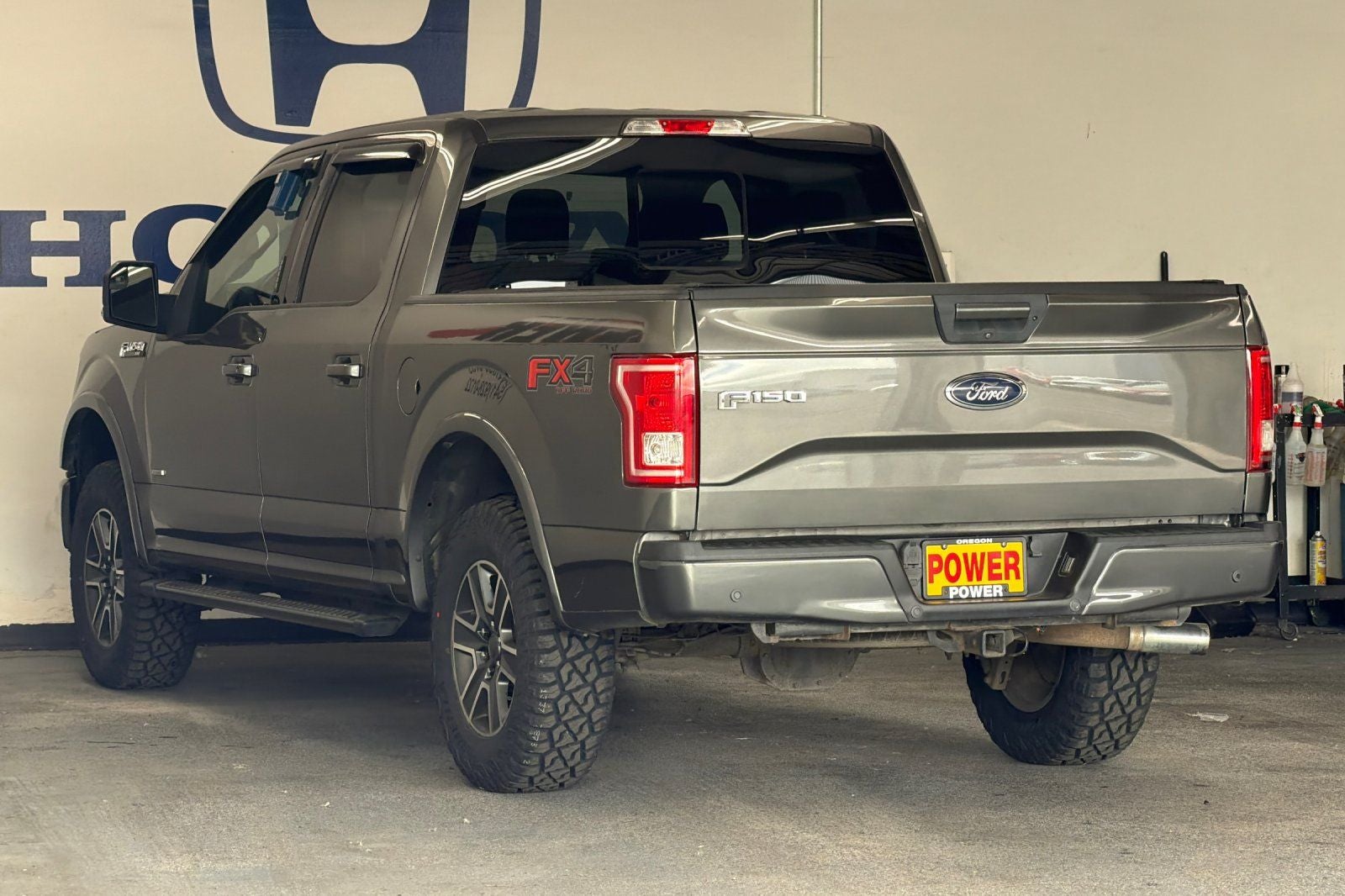 2016 Ford F-150 Base