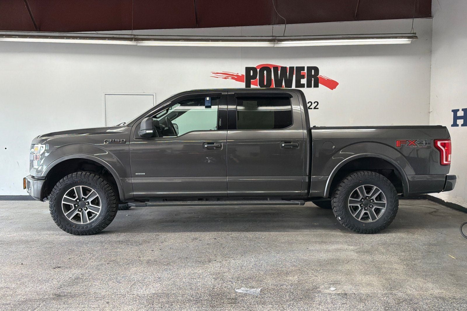2016 Ford F-150 Base