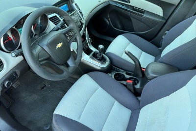 2013 Chevrolet Cruze LS