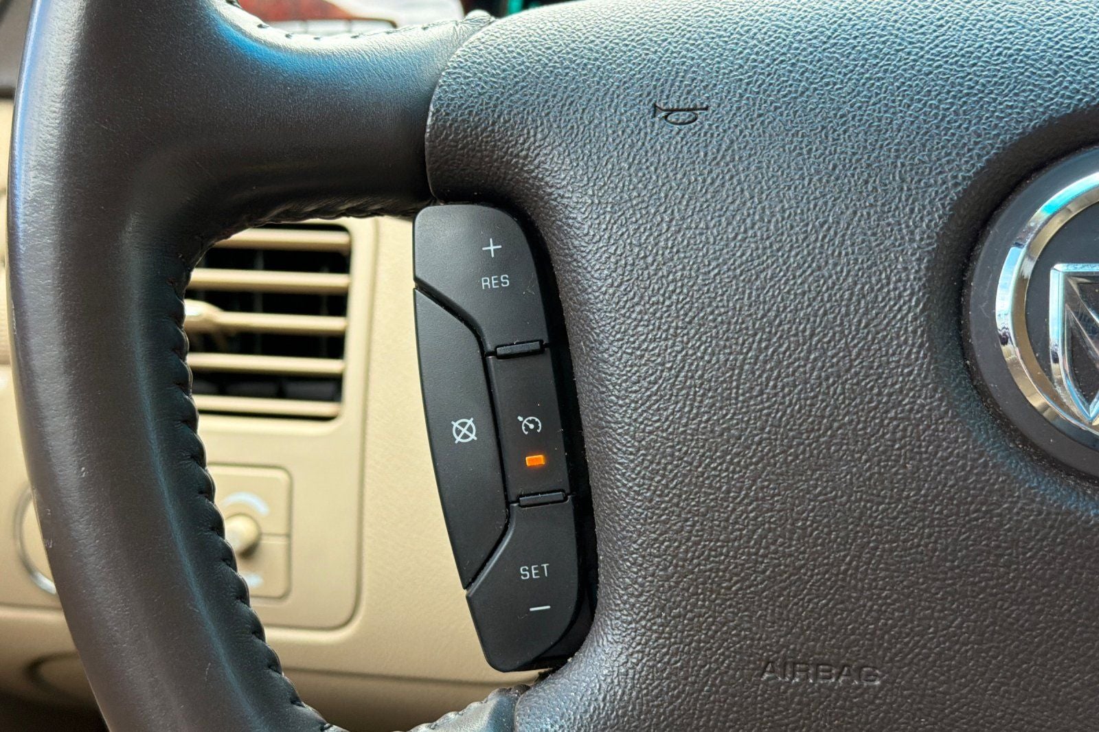 2010 Buick Lucerne CX