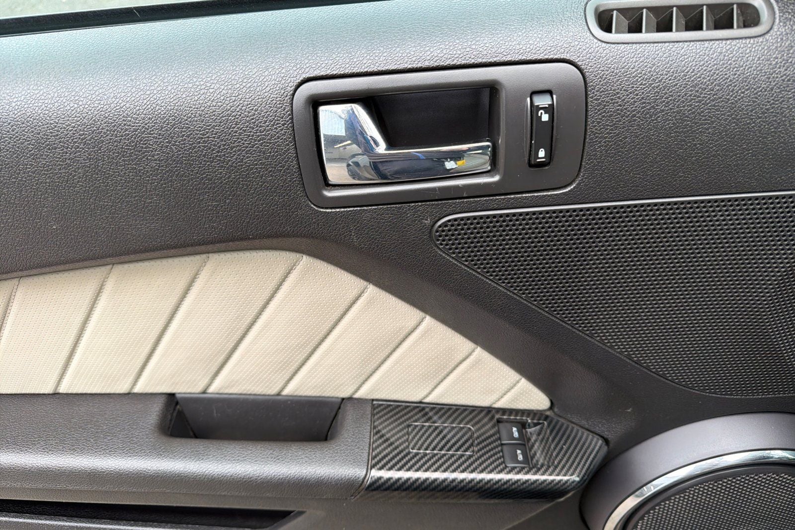 2012 Ford Mustang GT Premium