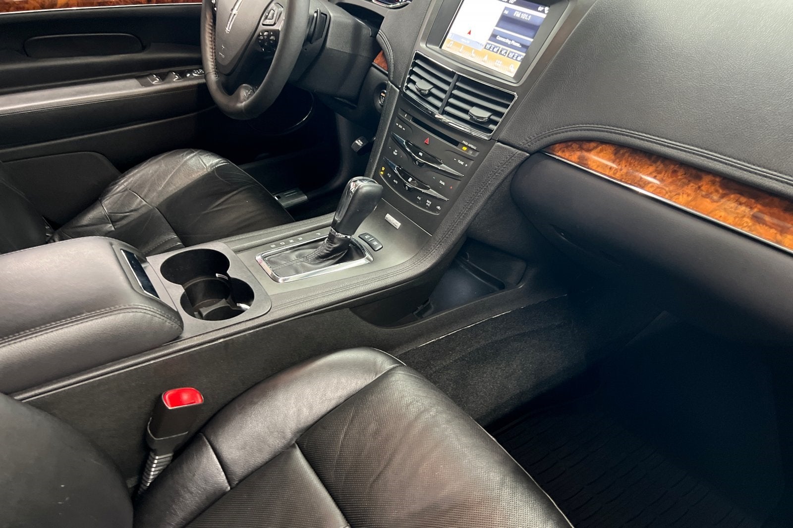 2019 Lincoln MKT Standard