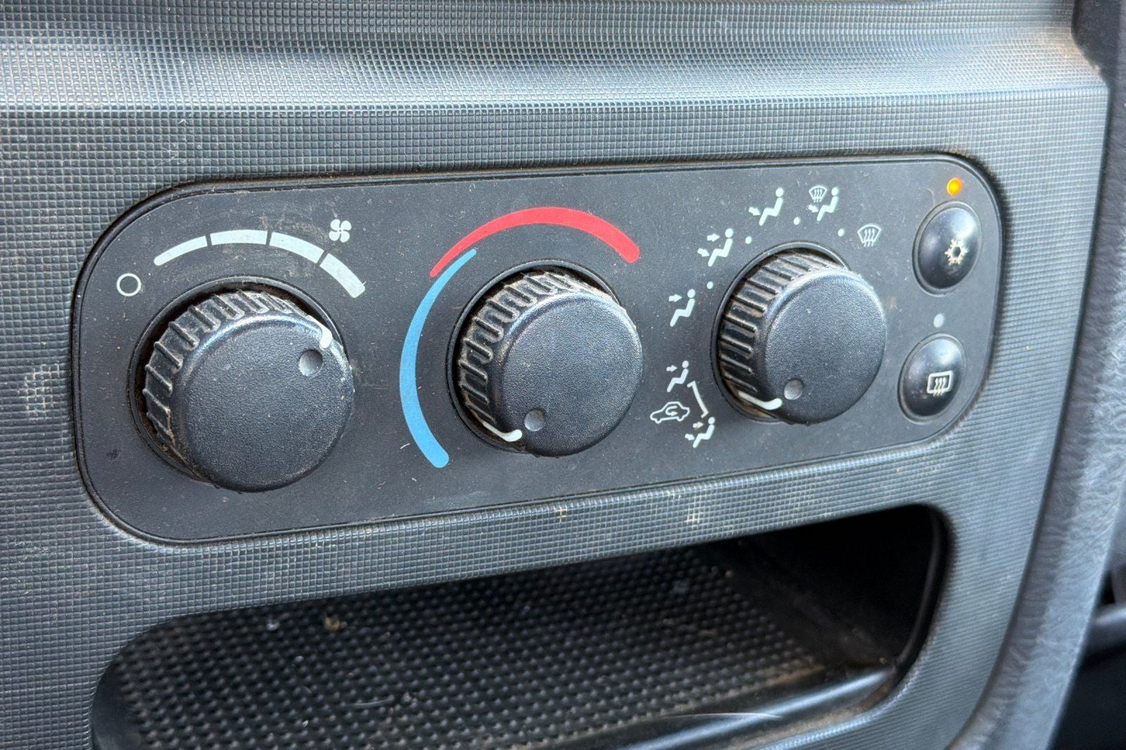 2004 Dodge Ram 2500 SLT