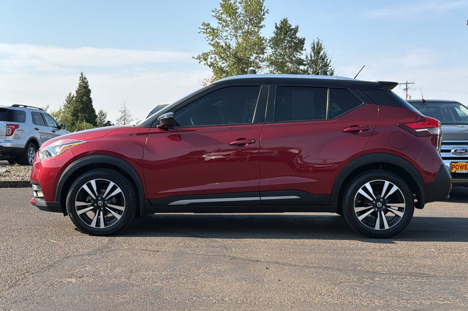 2020 Nissan Kicks SR