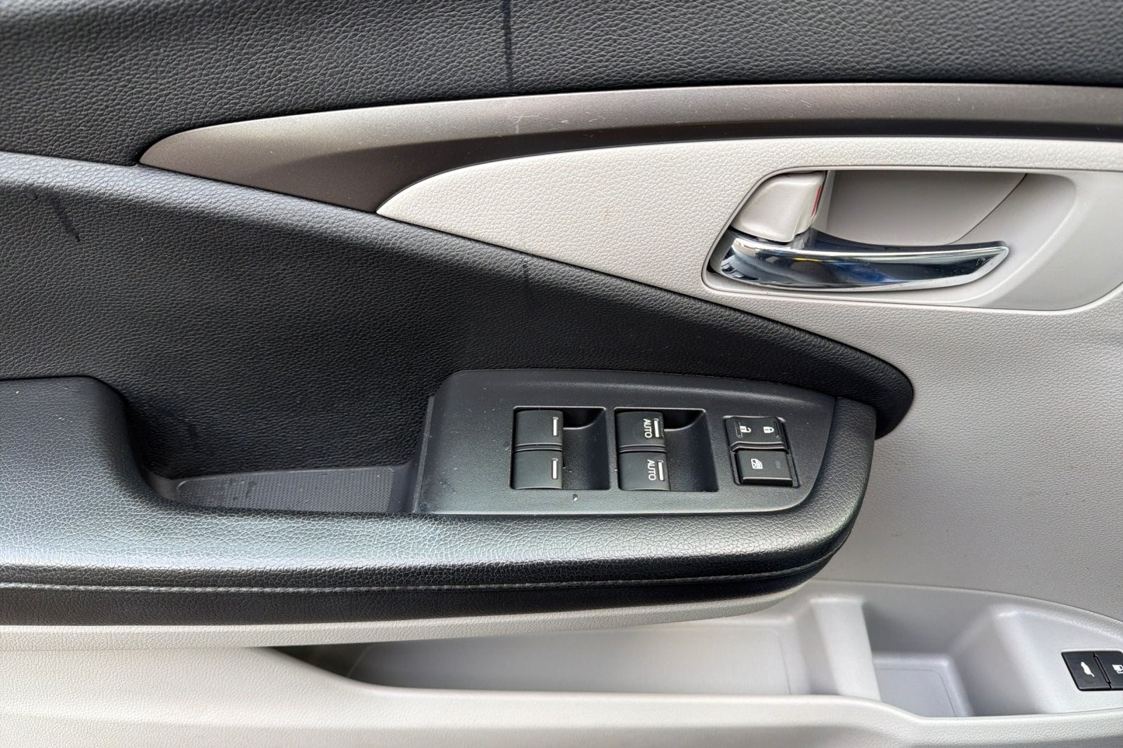 2016 Honda Pilot EX-L w/Honda Sensing