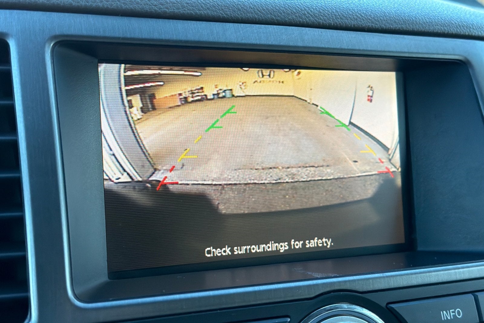 2015 Nissan Armada SV