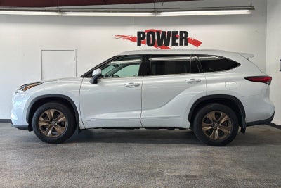 2022 Toyota Highlander Hybrid Bronze Edition