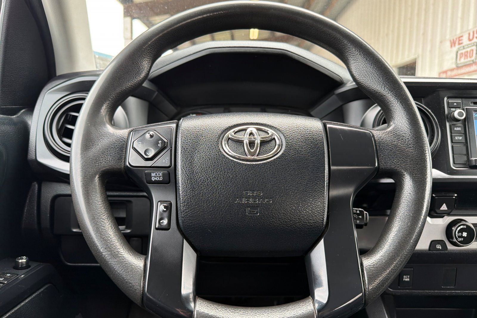 2016 Toyota Tacoma SR