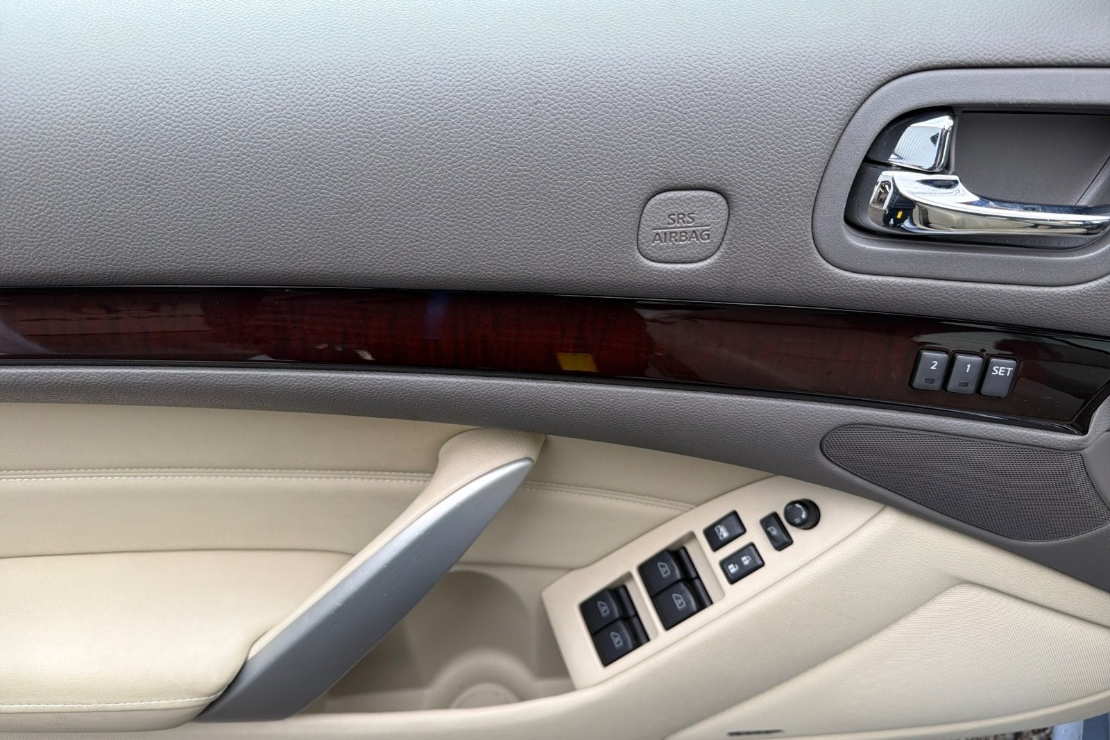 2011 INFINITI G37 Base