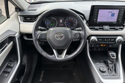 2021 Toyota RAV4 Hybrid XLE