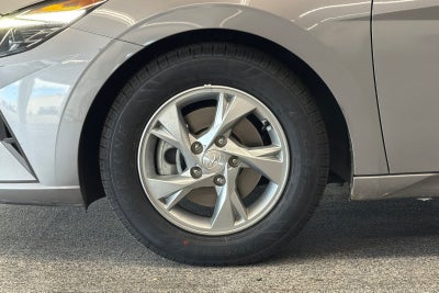 2022 Hyundai Elantra SE