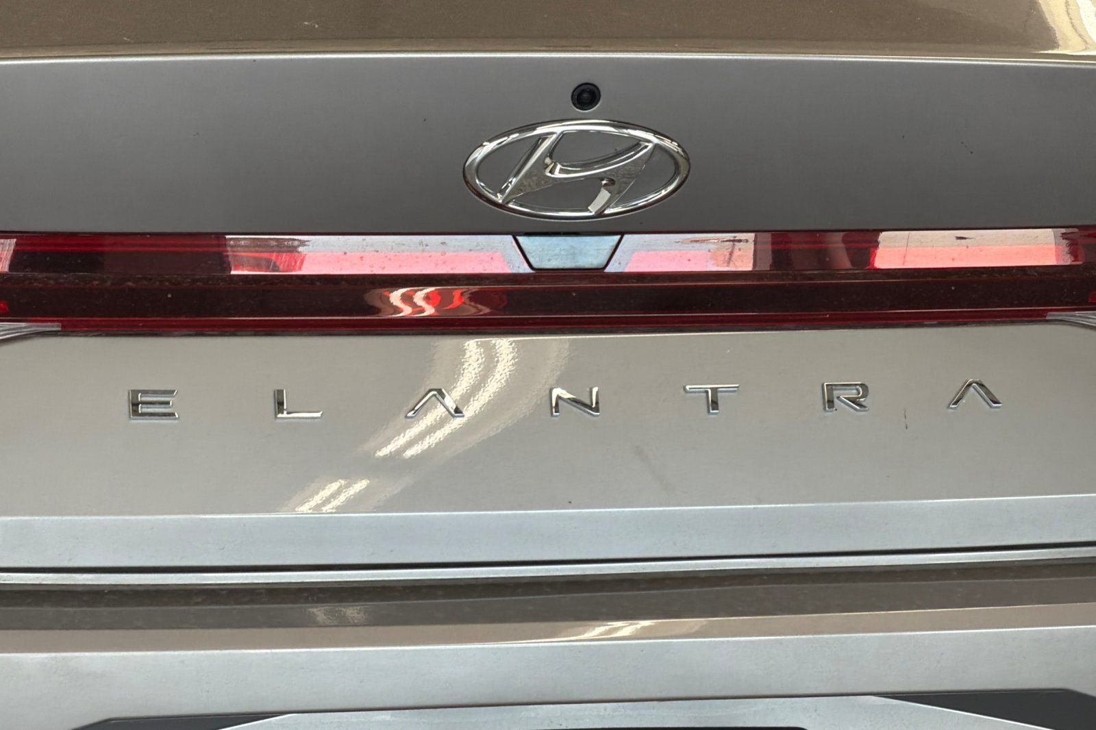 2022 Hyundai Elantra SE
