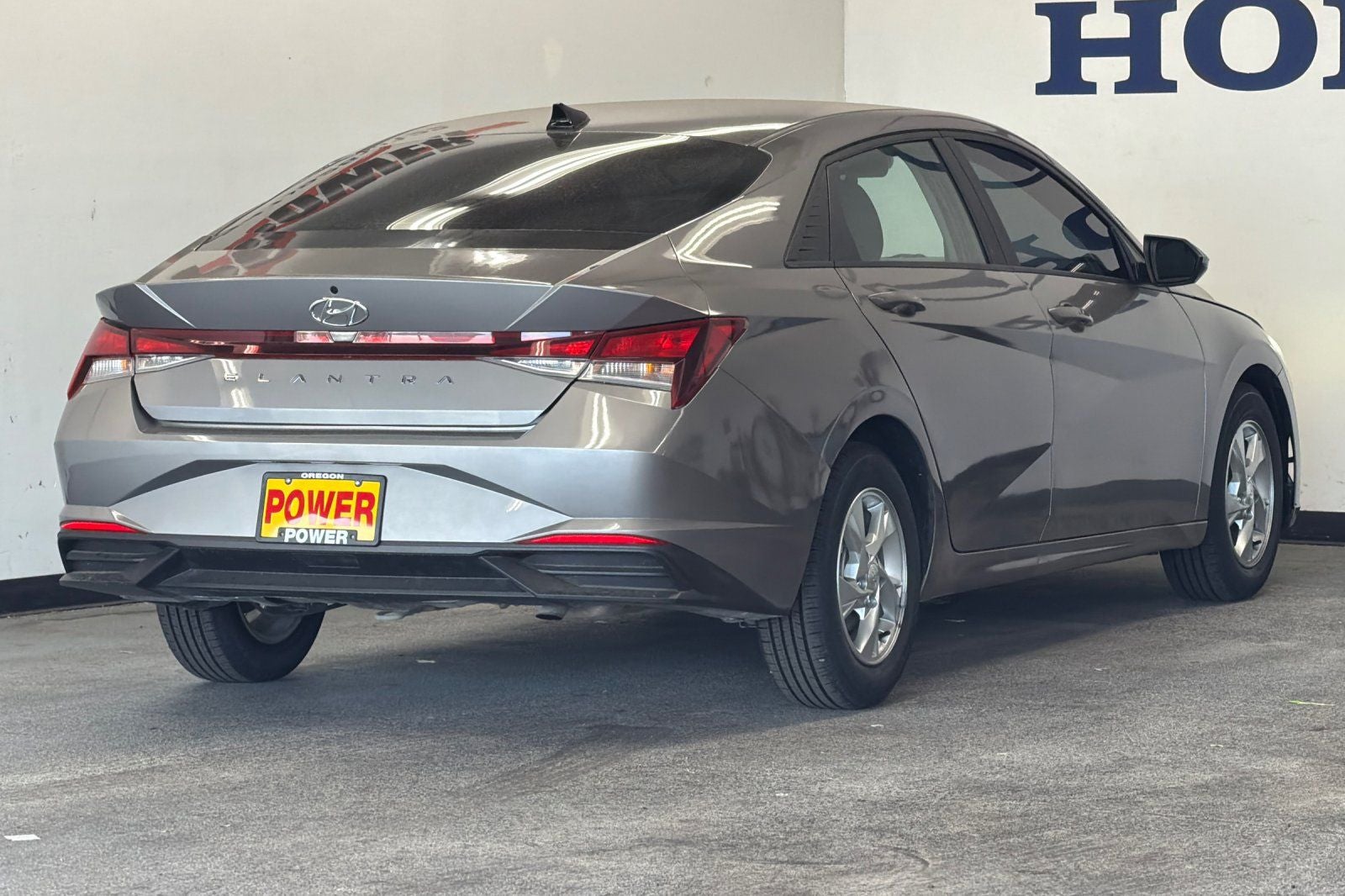 2022 Hyundai Elantra SE