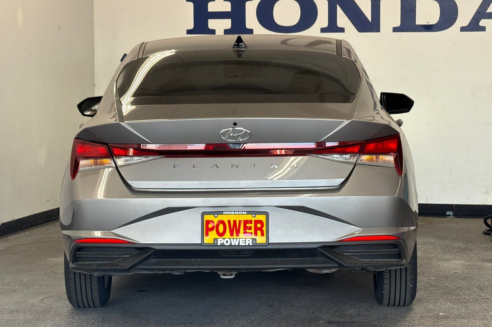 2022 Hyundai Elantra SE