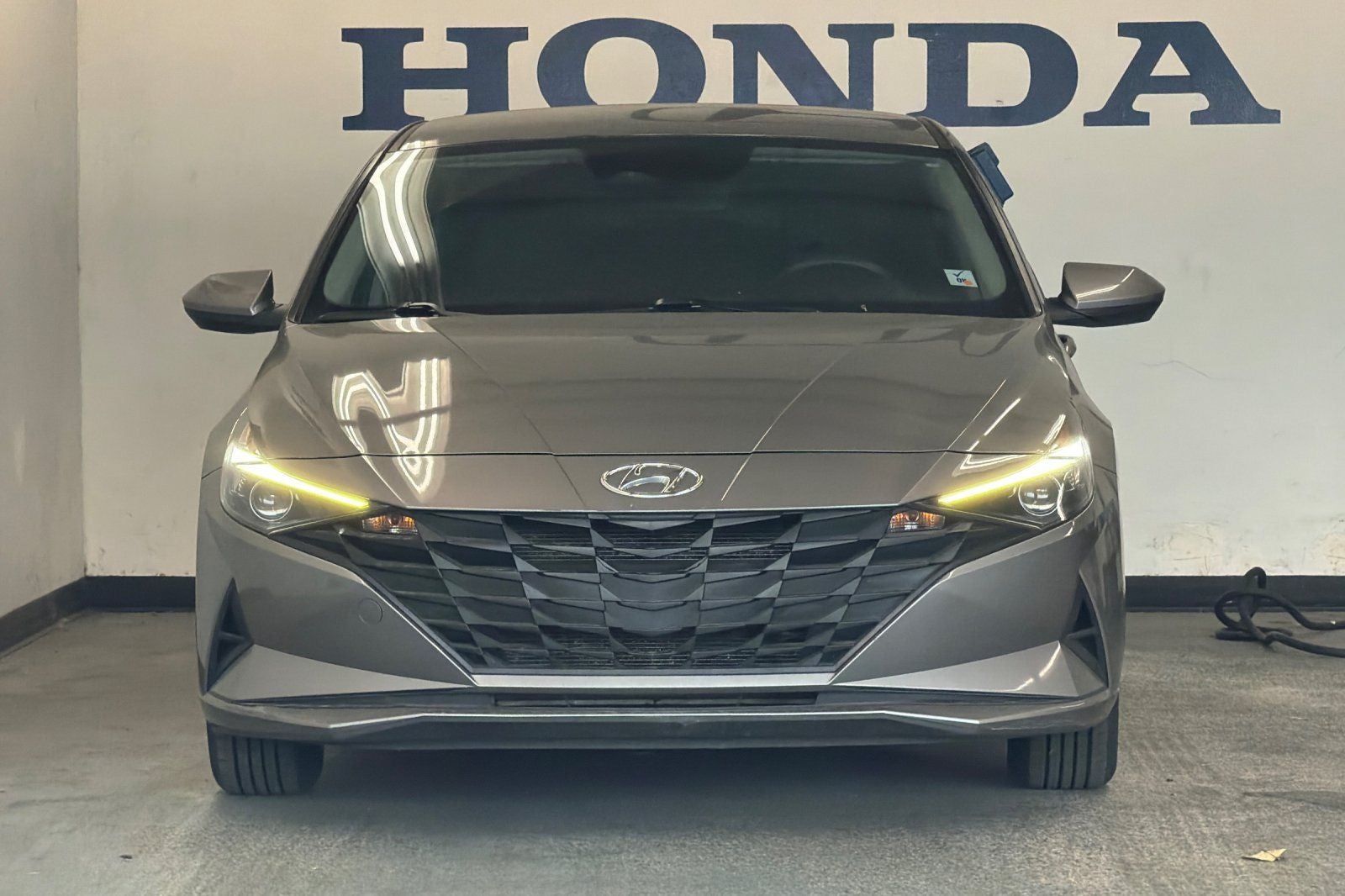 2022 Hyundai Elantra SE