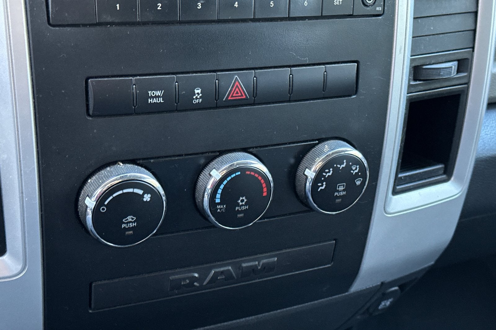 2012 RAM 1500 SLT