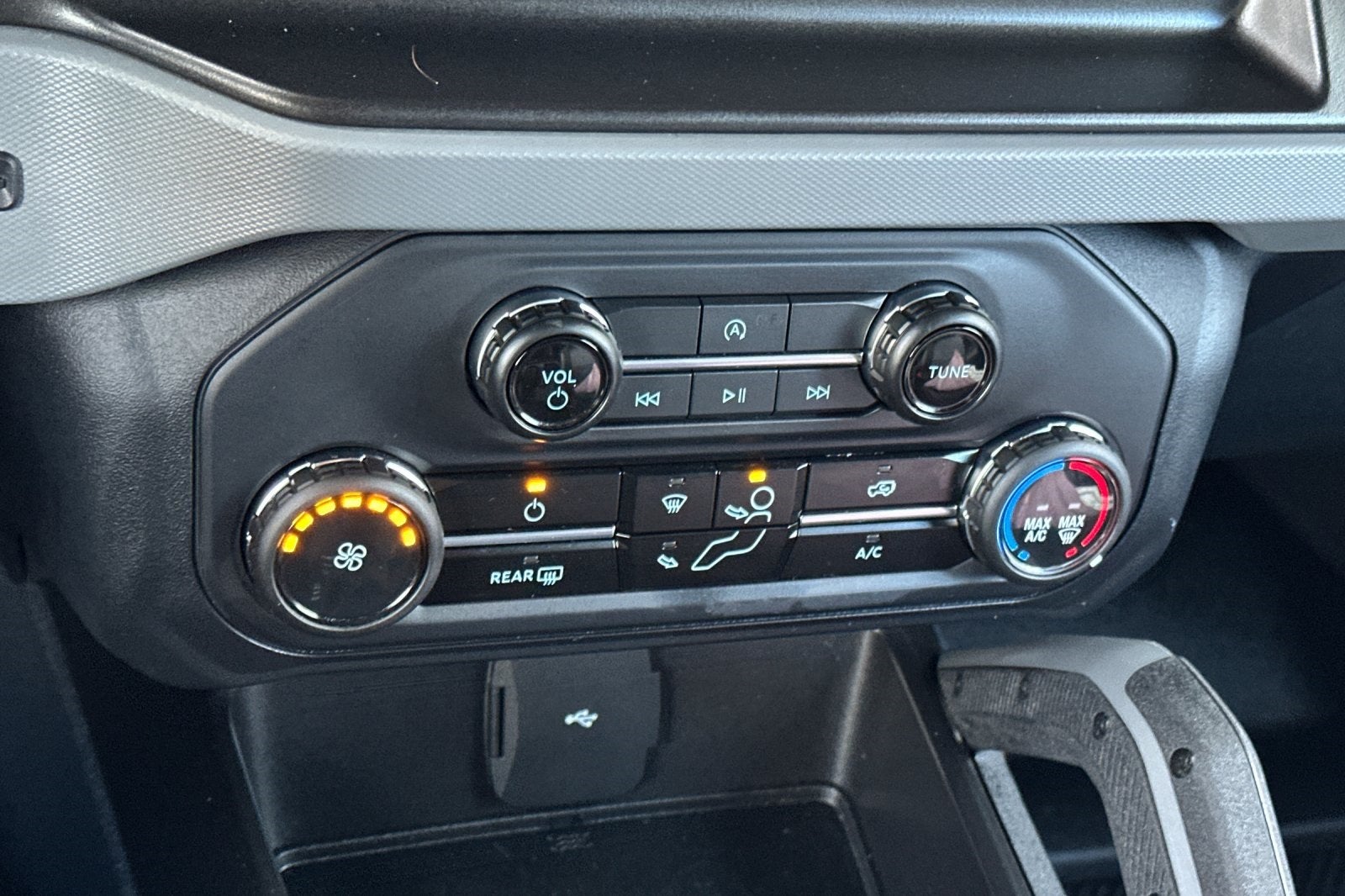 2023 Ford Bronco Base