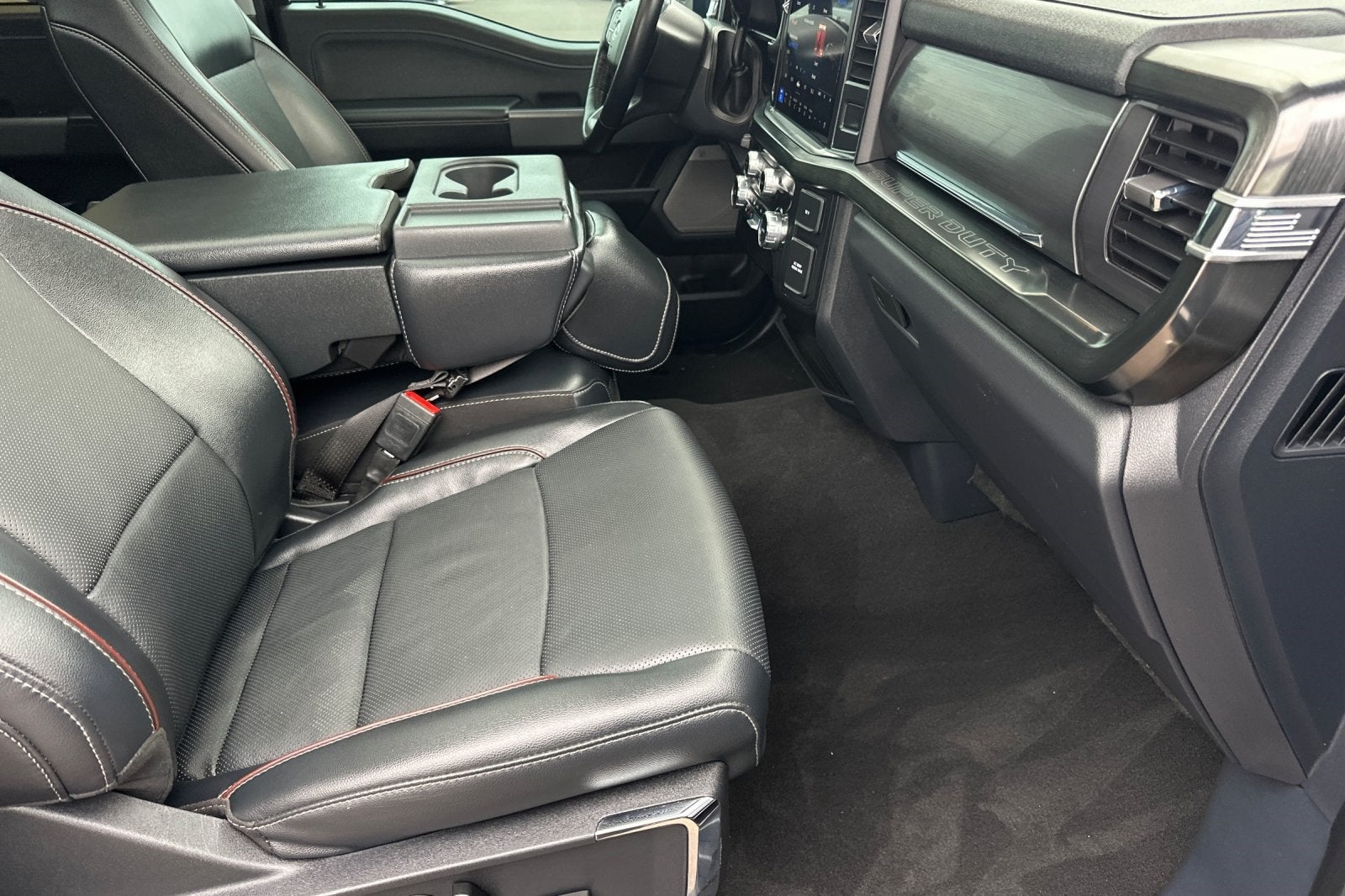 2024 Ford F-350SD Lariat