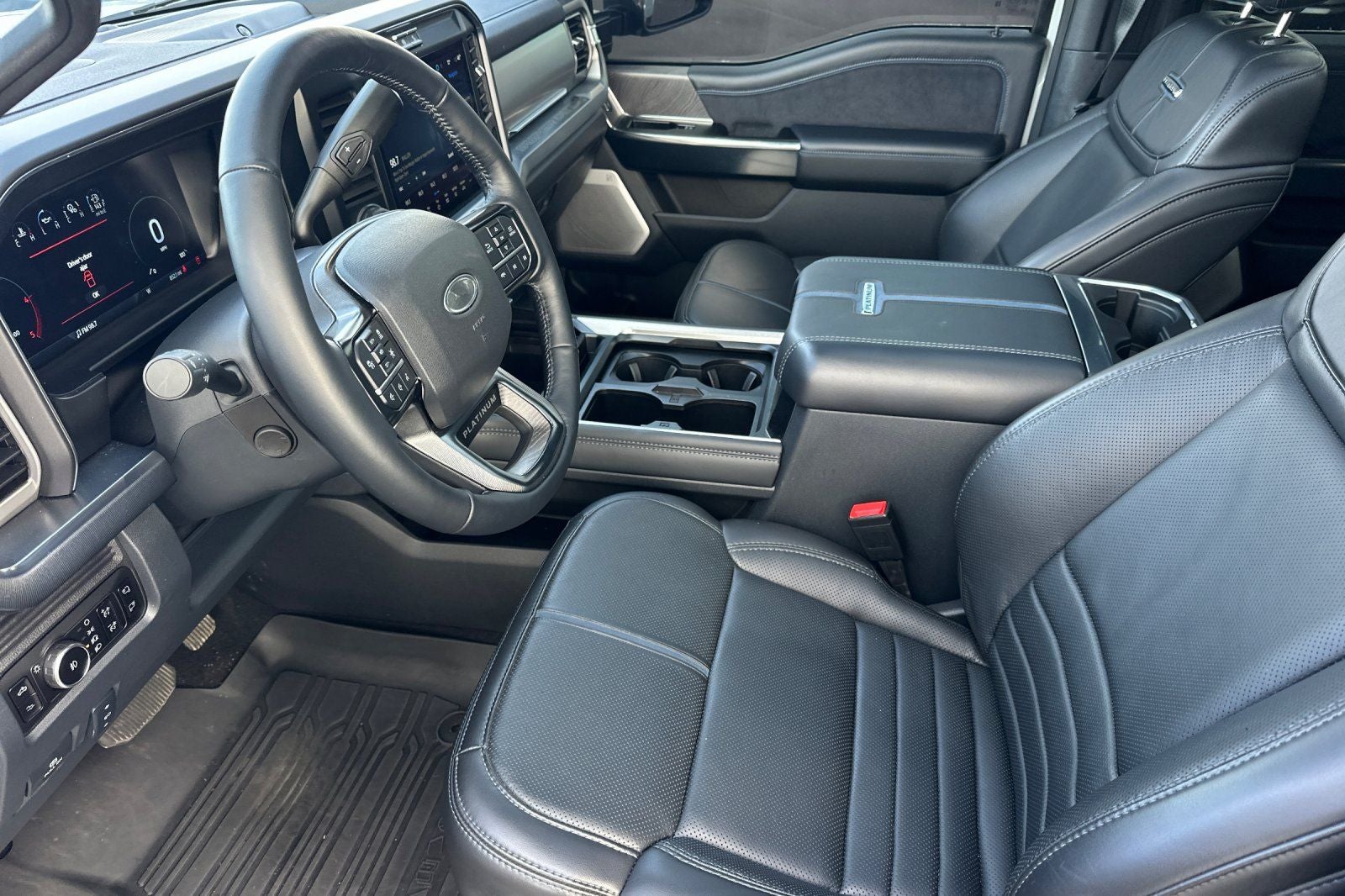 2025 Ford F-450 Platinum DRW