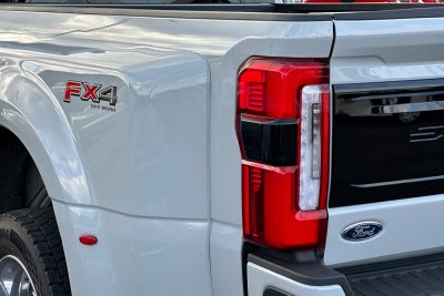 2025 Ford F-450 Platinum DRW
