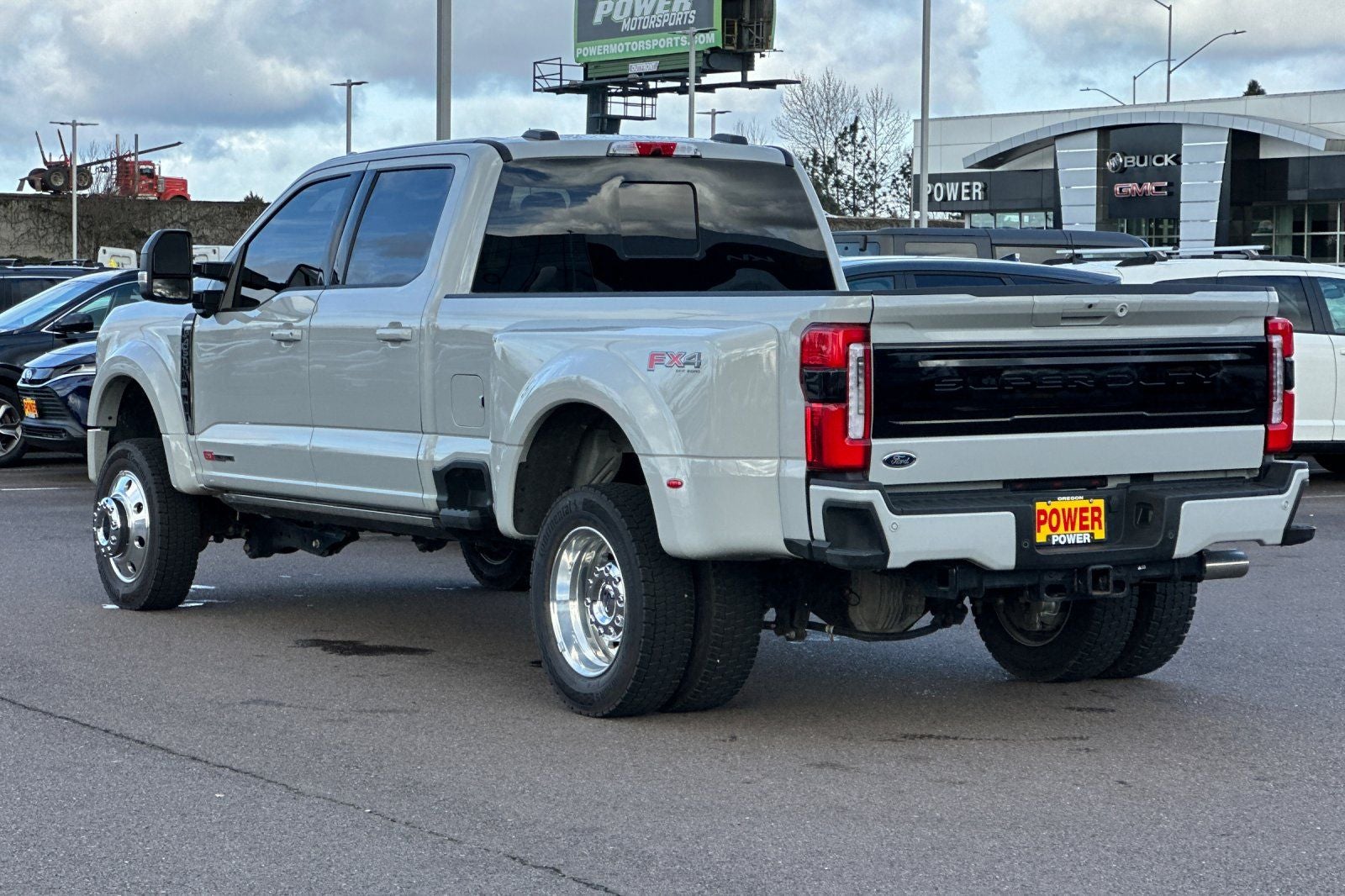 2025 Ford F-450 Platinum DRW