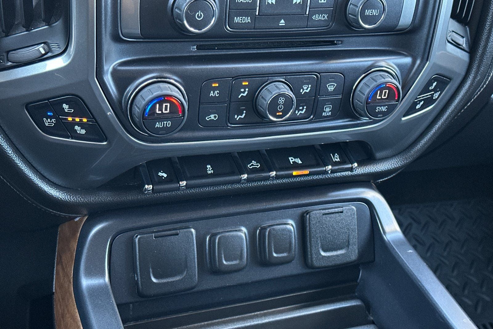 2014 Chevrolet Silverado 1500 LTZ 1LZ