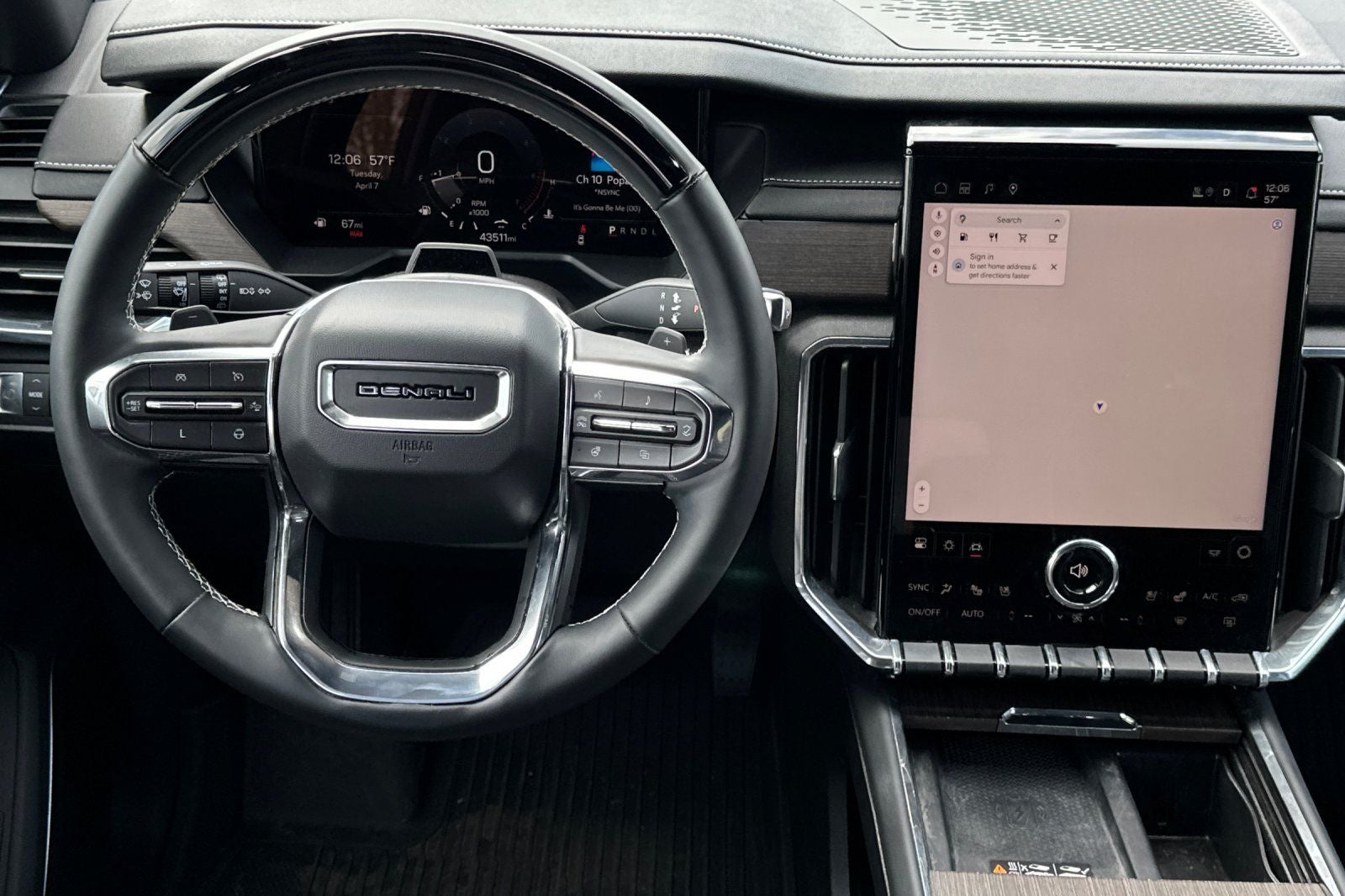 2024 GMC Acadia Denali