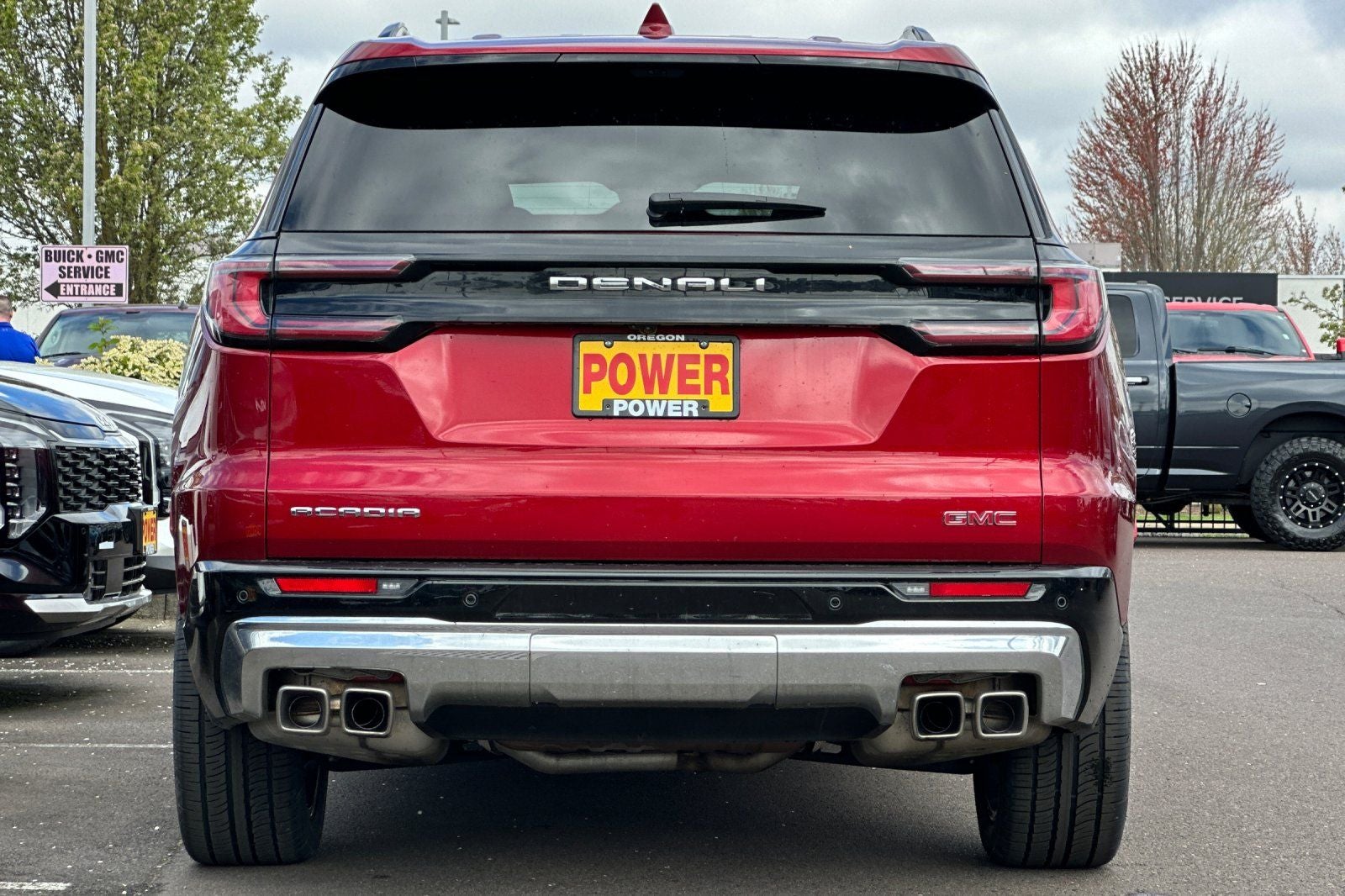 2024 GMC Acadia Denali