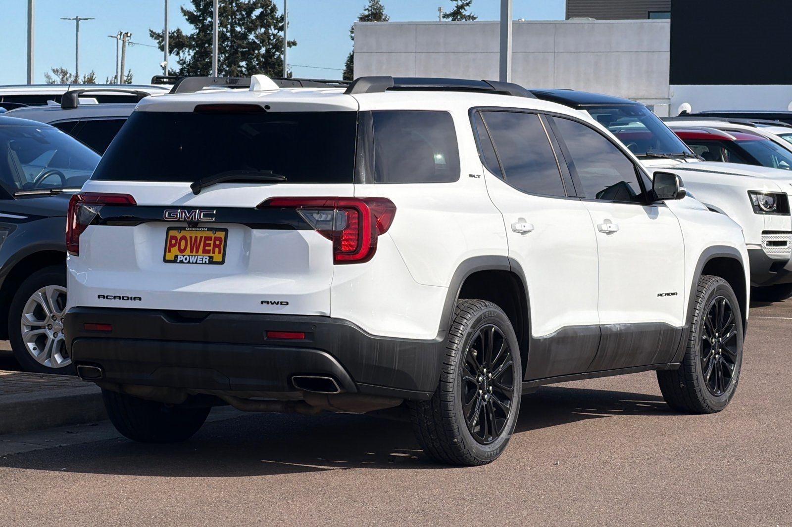 2022 GMC Acadia SLT