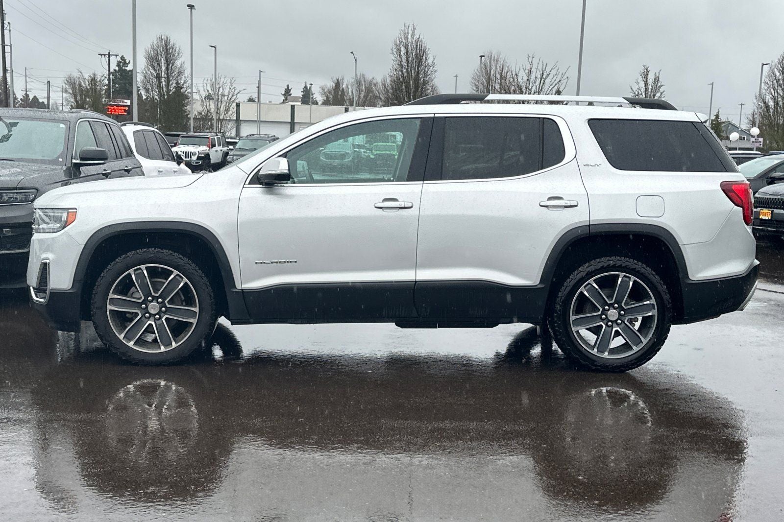 2020 GMC Acadia SLT
