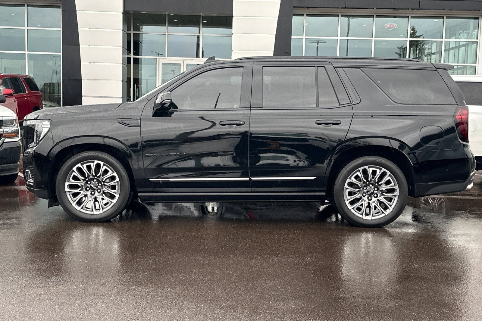 2023 GMC Yukon Denali Ultimate